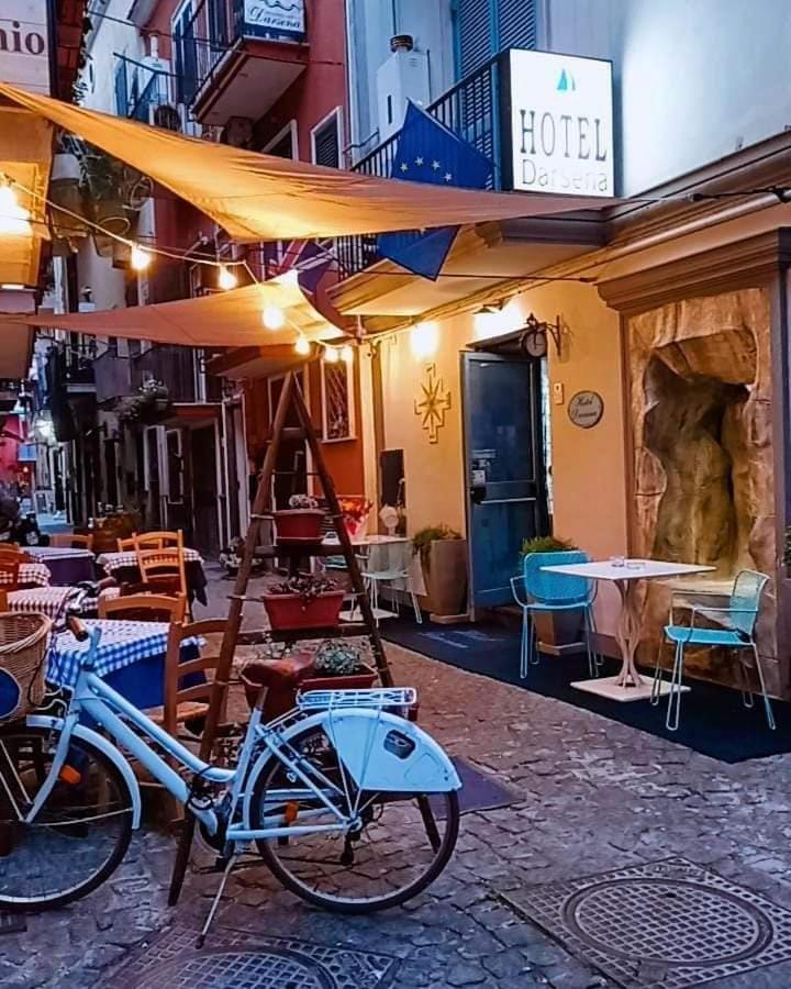 Hotel Darsena Поццуоли Экстерьер фото