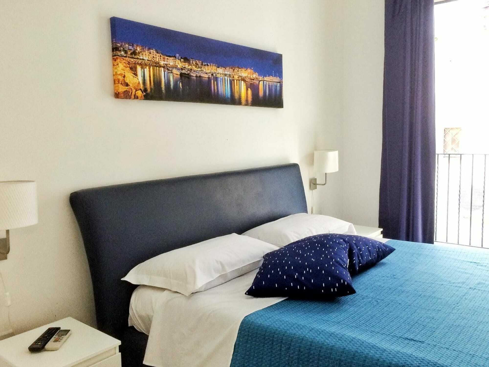 Hotel Darsena Поццуоли Экстерьер фото